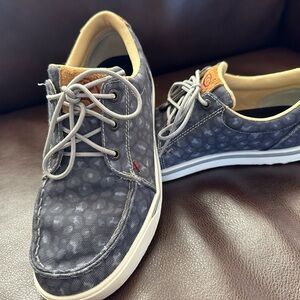 Twisted X Gray and Tan Sneakers with Suede-like Finish